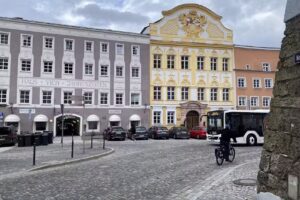 AKB Beck GmbH & Co. Wohn- und Gewerbebau KG