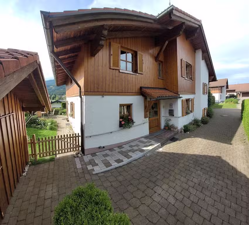 Alpenchalet Sonnenröschen