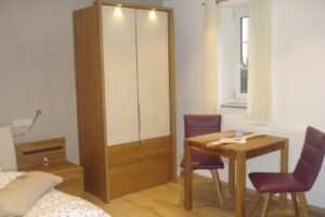 Appartement Ferienwohnung & Pension Schmidt Kosma / ab 20,00 Euro/ WLAN kostenfrei