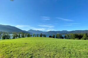 At Home Immobilien GmbH