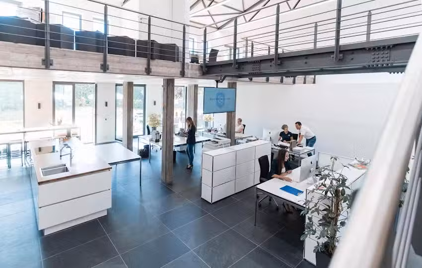 BAU & BODEN IMMOBILIEN-VERWALTUNGS GMBH