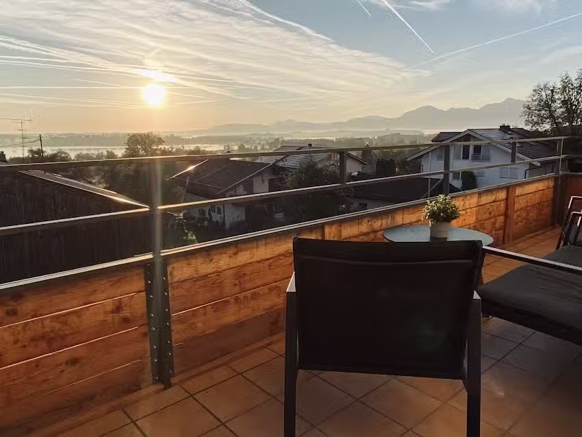 Belisima Apartments | Ferienwohnung Rimsting | Chiemsee | Seeblick | Bergblick | 2 Balkone | 2 Schlafzimmer | Parkplatz