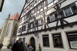 Benzinger Immobilien – Immobilienmakler Bad Urach und Umgebung