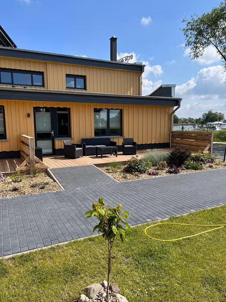 Bootshaus Pritzerbe – Pension und Yachthafen