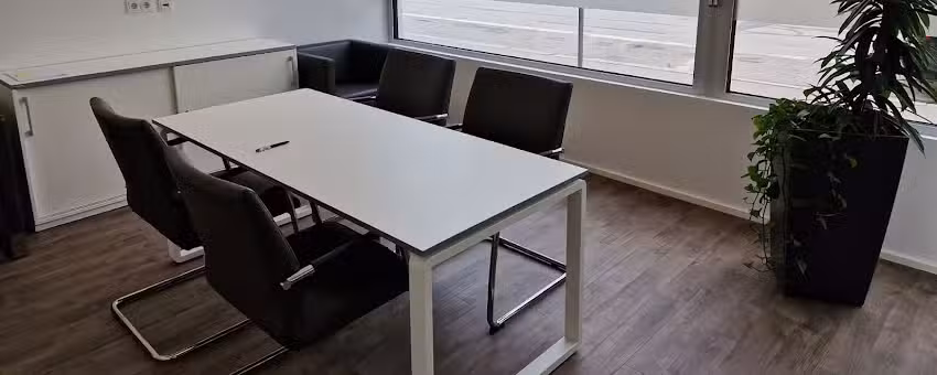 CS Immobilien & Service GmbH