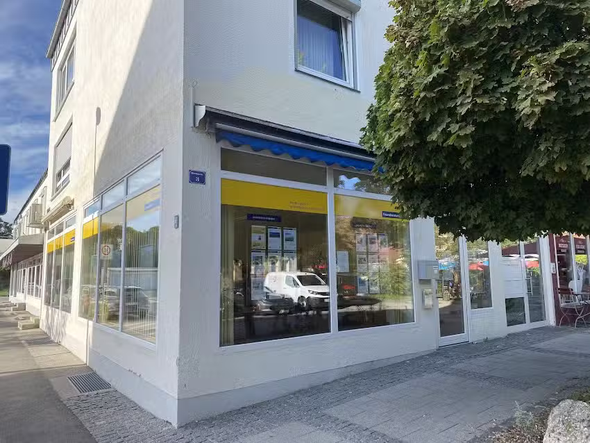 Deutsche Bank Immobilien Barbara Binder, selbstständige Immobilienberaterin