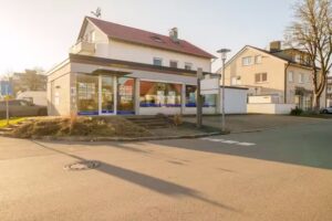 Deutsche Bank Immobilien Benjamin Neuer, selbstständiger Immobilienberater