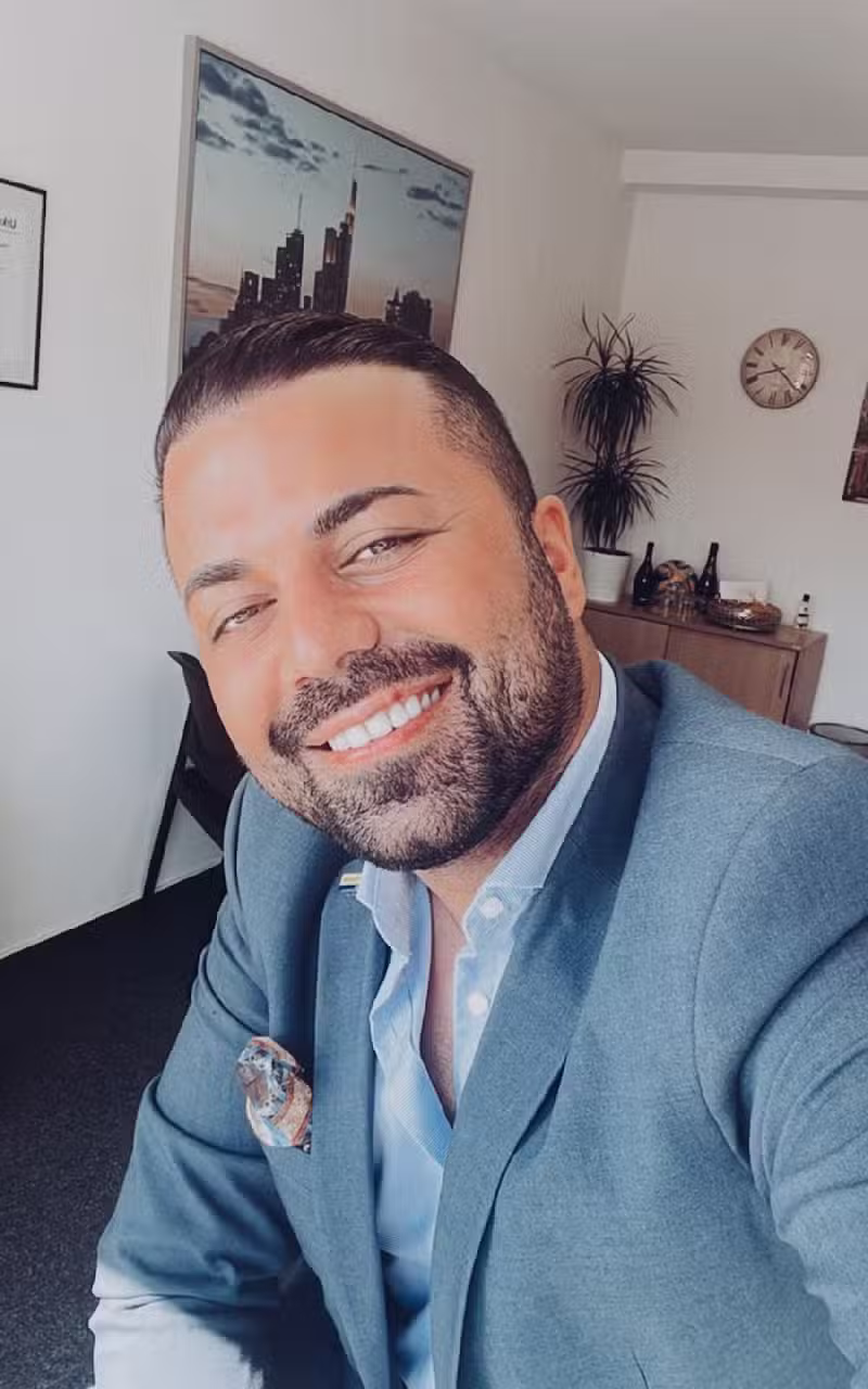 Deutsche Bank Immobilien Jerome Crolla, selbstständiger Immobilienberater