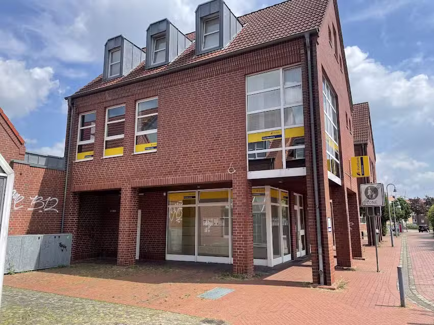 Deutsche Bank Immobilien Maren Schönewolf, selbstständige Immobilienberaterin