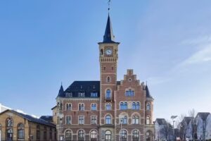 Dr. OEBELS + partner Immobilienmakler Köln-Rheinauhafen