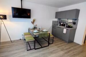 ELApart by Homely Stay