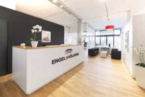 Engel & Völkers – 𝗜𝗺𝗺𝗼𝗯𝗶𝗹𝗶𝗲𝗻𝗺𝗮𝗸𝗹𝗲𝗿 𝗕𝗿𝗲𝗺𝗲𝗻