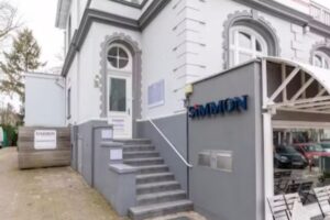 Ernst Simmon & Co., Immobilienmakler & Immobilienverwaltung