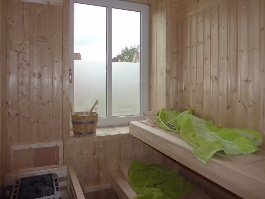 Ferienhaus an Seen und Meer