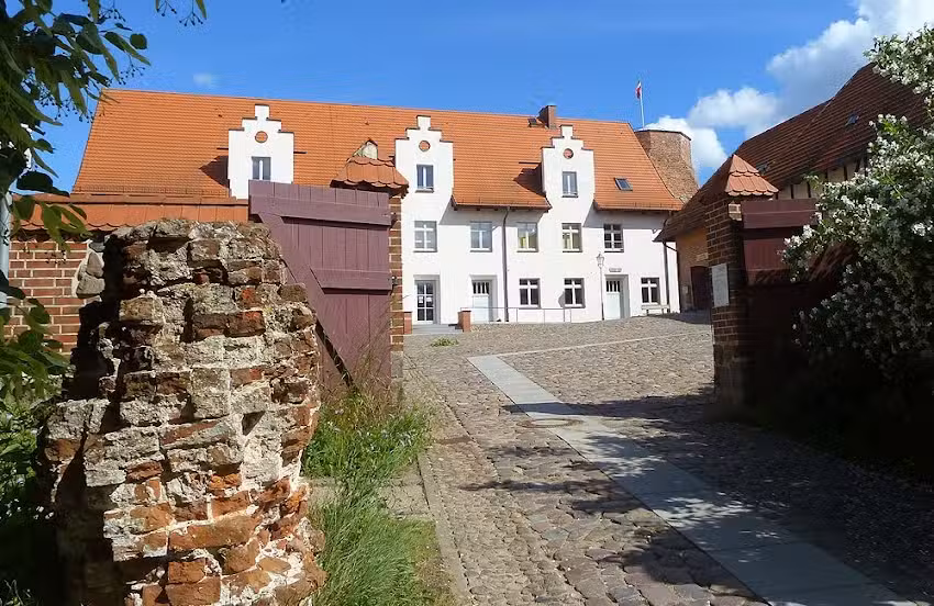 Ferienhäuser & Ferienwohnungen Albertinenlust