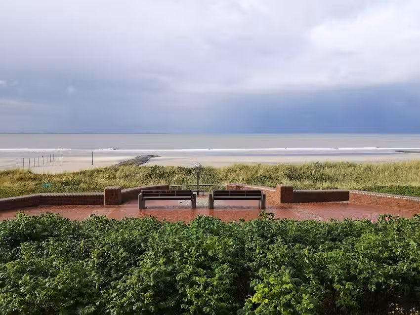 Ferienwohnung im Haus Alexandra direkt an der Strandpromenade „Whg 32 Geißler“