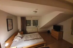 Ferienwohnung LEISTNER * Stukenbrock-EG- *