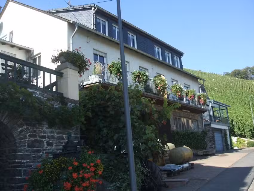 Ferienwohnungen Schmitz-Berres Erben