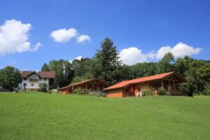 Ferienwohnungen und Chalets Bauernhof Lamplhof – Prien am Chiemsee