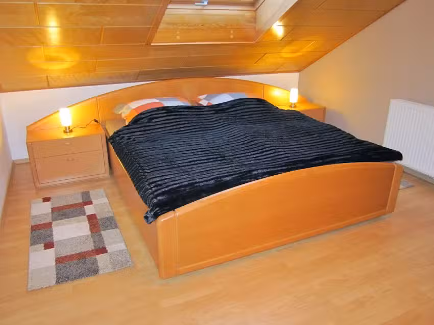 Ferienwohnungen und Monteurzimmer und Unterkünfte in Waghäusel Kirrlach