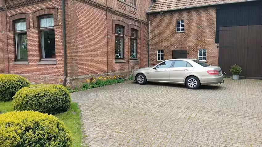 Freels Immobilien – Auktionator, Immobilien, Finanzierungen und Gutachten in Brake und Umgebung