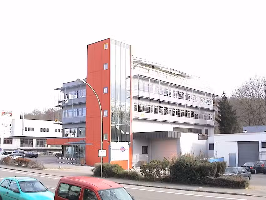 Günter Hoffmann, Immobilien