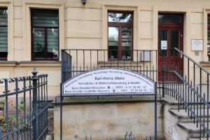 Immobilien-, Wirtschaftsberatung und Handel Karl-Heinz-Weiss