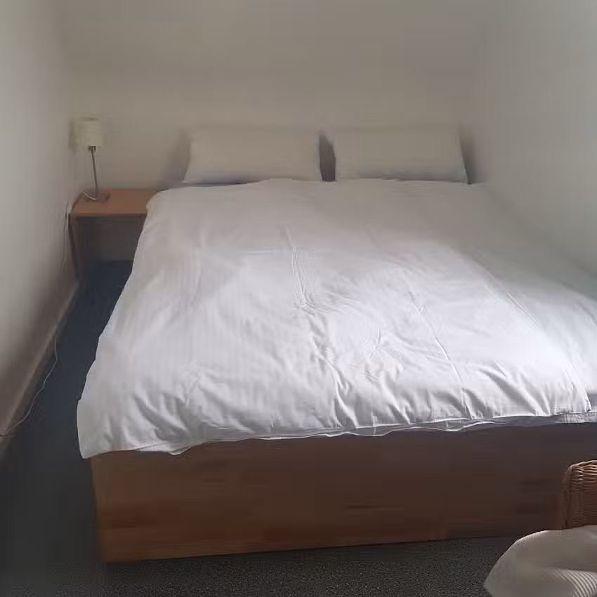 Immobilienmakler und wohnenaufzeit- Elisabeth Frey- Große Faltersrraße 67 – 70597 Stuttgart