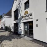 monetaria GmbH & Co. Immobilienvermittlungs KG