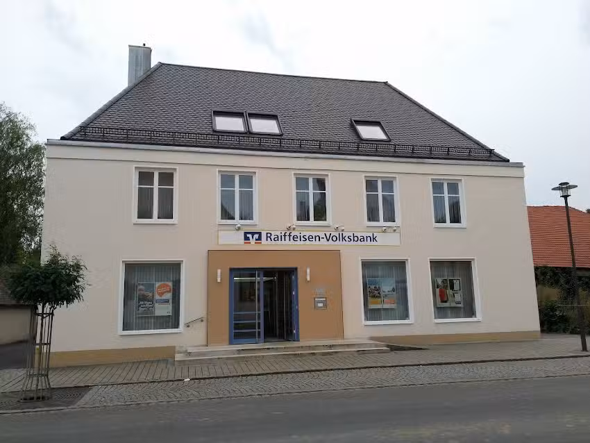 Raiffeisen-Volksbank Ries eG, Geschäftsstelle Wallerstein