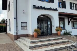 Raiffeisenbank Holzkirchen-Otterfing eG