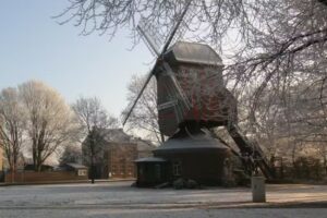 re he dü Grundstücksgesellschaft mbH