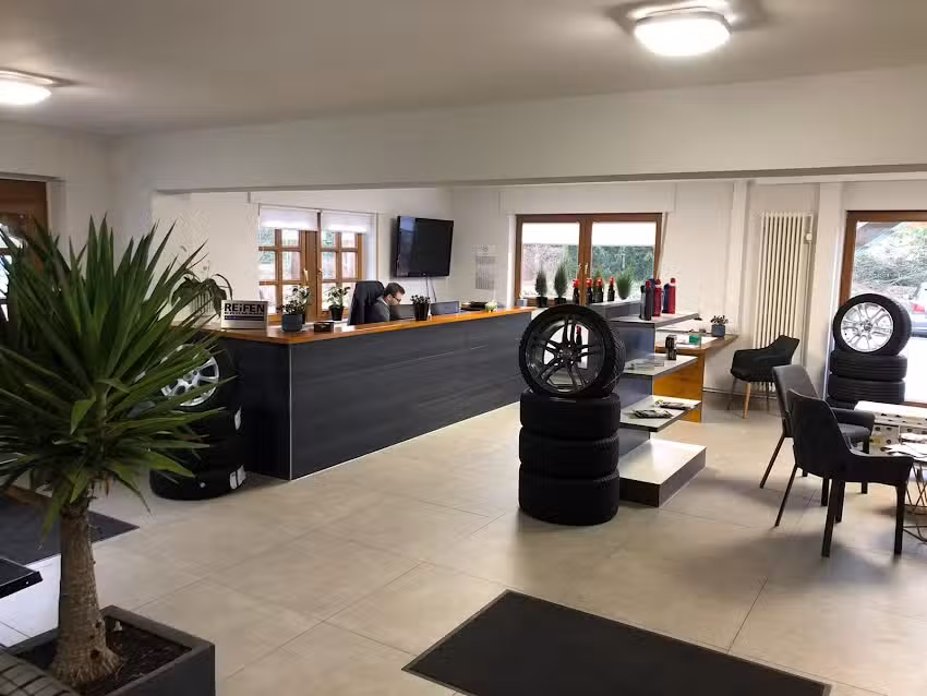 Reifen Erdmann GmbH & Co. KG