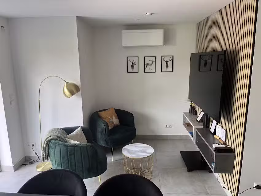 SEEZEIT Ferienwohnungen & Seminarhaus am Ammersee