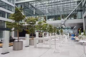 The Squaire GmbH & Co. KG