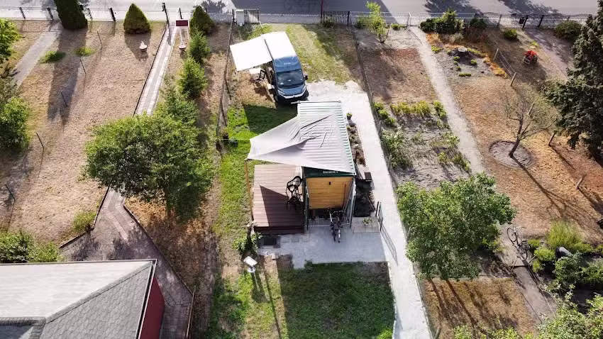 Tinyhof Welzow – Stellplätze und Tiny Homes – SL Homes