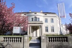 UBS Real Estate GmbH