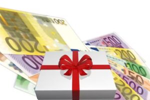 Versicherungen – Finanzierungen – Kredite – Immobilien / Stefan Karb