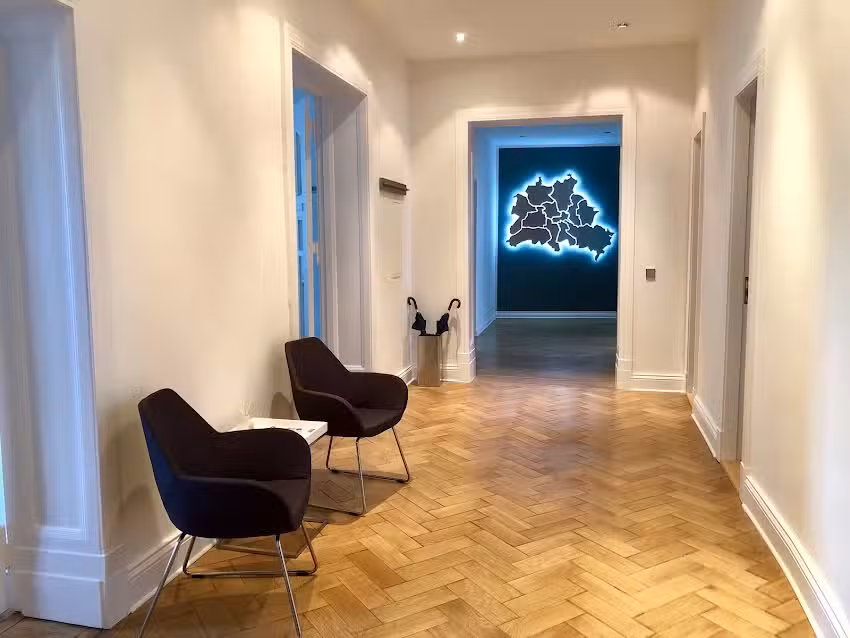 VON POLL COMMERCIAL Berlin