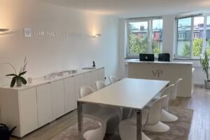 VON POLL COMMERCIAL München