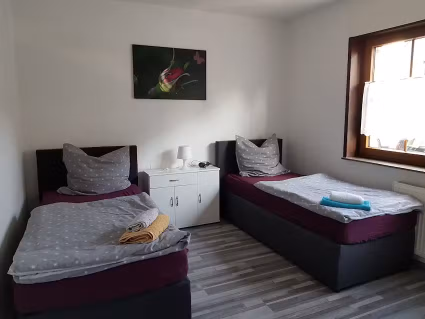 ZSS – Zimmerservice Skutnik – Godorfer-Hauptstr.95.